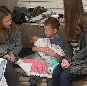 Meet your Posher, Destiny